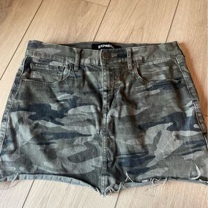 Express camo mini skirt 4